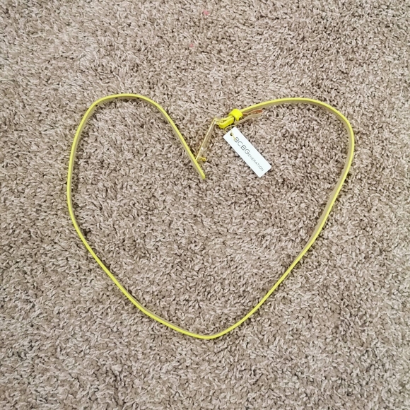 NWT Bcbgeneration neon yellow thin belt - Picture 3 of 7
